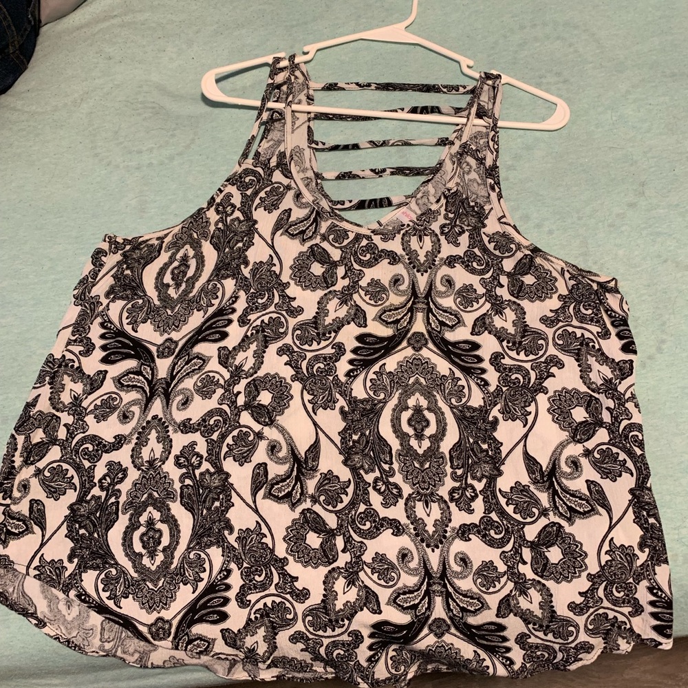 Black and White Floral Tank